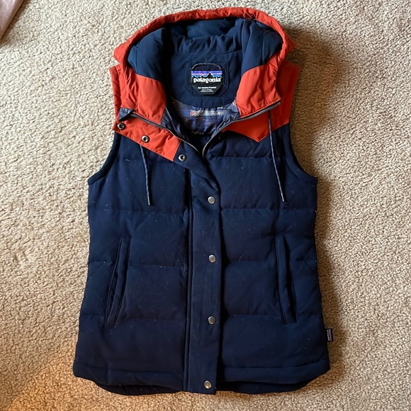 Women’s Bivy Hooded Vest - Picture 1 of 7